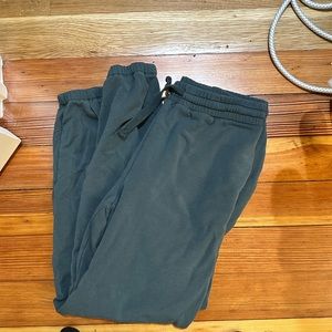 Madewell size small superbrushed easy sweatpants/jogger in dark green teal color